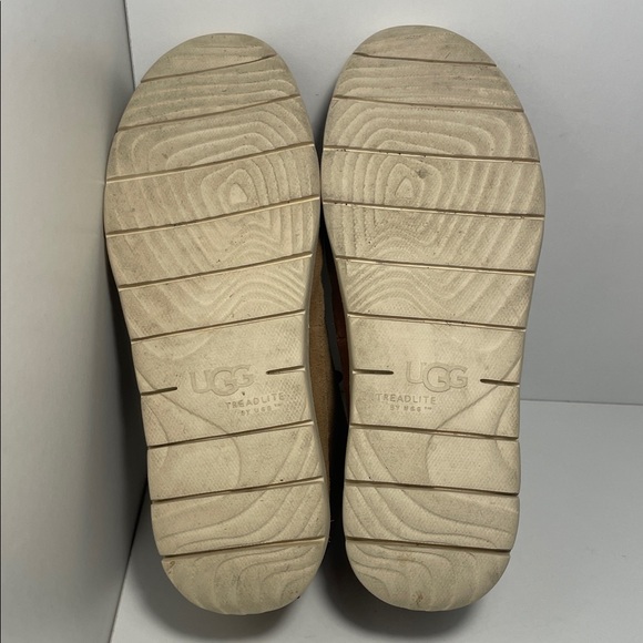 UGG Canoe Youth 6 (Women’s Size 7.5-8) 38 EU US Chestnut Suede Lightweight Boots - Picture 14 of 15